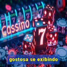 gostosa se exibindo